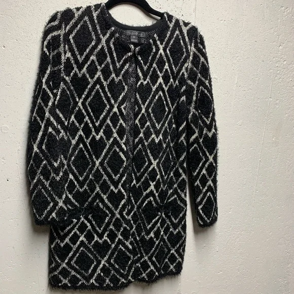 Sweater - Picture 2 of 4